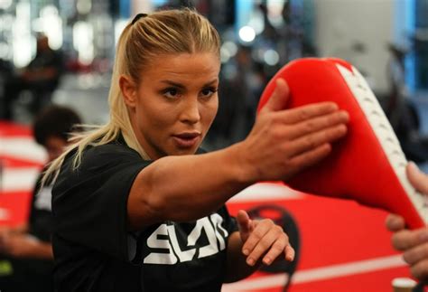 Paige VanZant: This Leak Just Blew Up the Internet! - vku3qa2