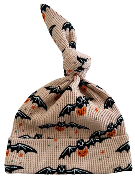 Organic Waffle Knot Beanie, Tan Trick or Treating Bat – SpearmintLOVE