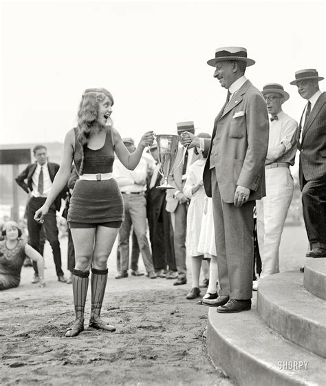 Washington Beach Beauty Contest (1920s) | FROM THE BYGONE