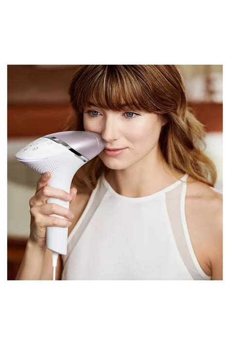 ILP epilátor Philips Lumea Prestige BRI947/00 - Philips eshop