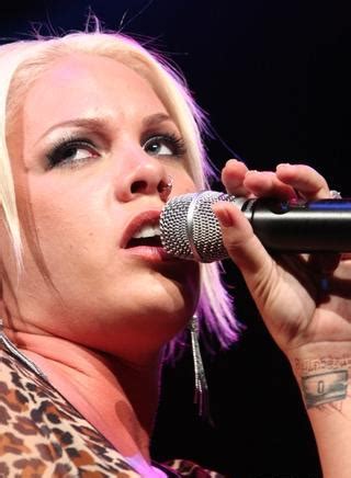 Pink (singer) - Wikipedia