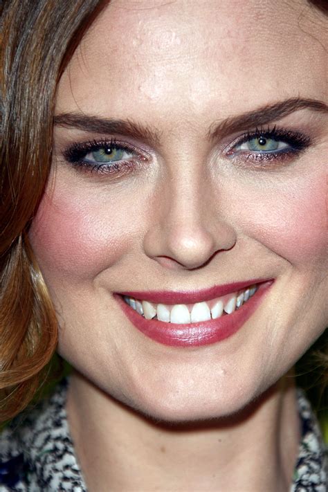 Emily Deschanel Eyes