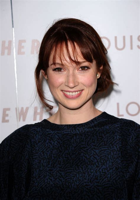 Download Ellie Kemper Hollywood Star Wallpaper | Wallpapers.com