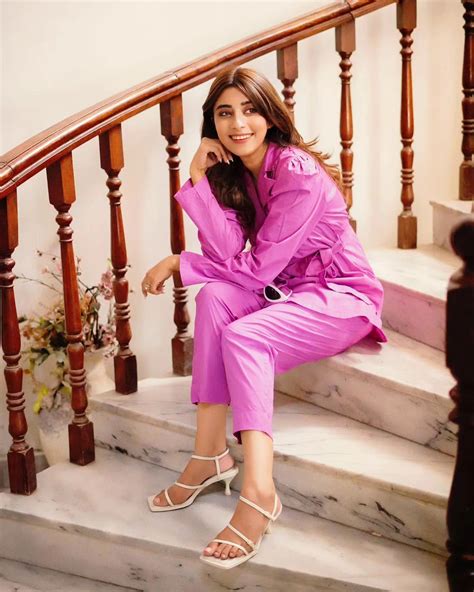 UNEZA - Transform your style with the vibrant allure of Paint Me Purple