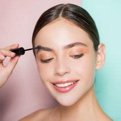 BRIGITTE: Dein Leben. Dein Weg. | Eyebrow shape, Eyebrows, Perfect eyebrows