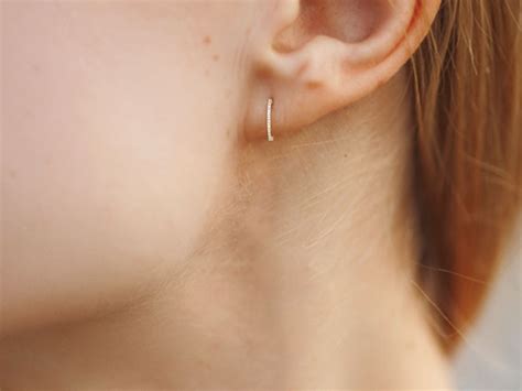 14k Gold Baguette Diamond Hoop Earrings / Huggies Earrings / Moissanite