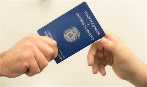 BRASIL TEM O MAIOR NÍVEL DE ENCARGOS E DIREITOS TRABALHISTAS DO MUNDO