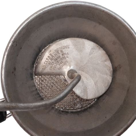how to use a food mill 4