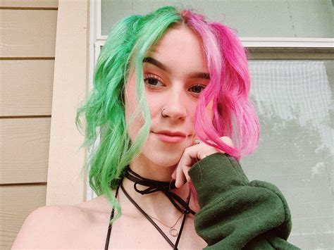 half pink half green wallpaper 9