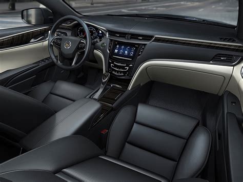 2013 Cadillac XTS Interior - Car Body Design