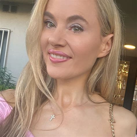 Paula Labaredas's Amazon Page