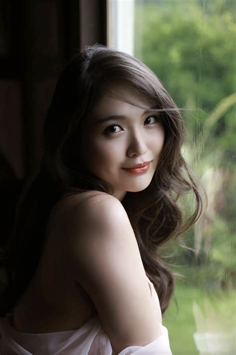 sekushipic: FRIDAY digital photo book Yumi Mizusaki H breast dynamite