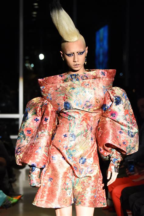 History of the Mohawk Hairstyle | POPSUGAR Beauty