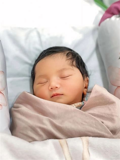 Foto Bayi Kiky Saputri yang Baru Lahir, Cantik dengan Nama Indah yang