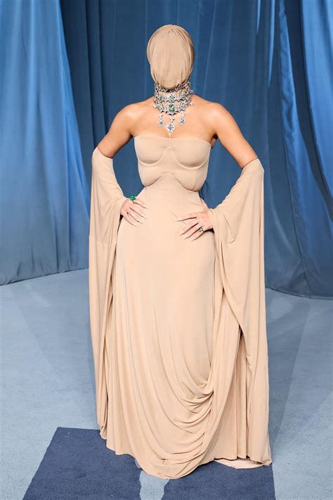 Kim Kardashian debuts another face-concealing look at Academy Museum Gala