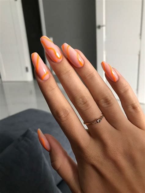 Pin by Destina on free ️‍🔥 | Manicure, One color nails, Yellow nails