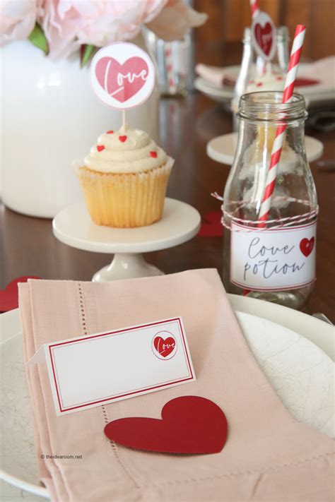 Valentine’s Day Classroom Box Ideas - The Idea Room