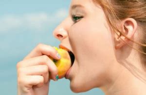 how long does it take to digest fruit