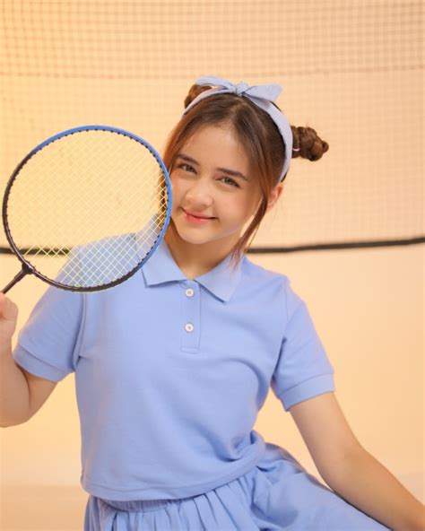 Menik Monika (@mommie_monika) • Instagram photos and videos