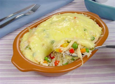Arroz A Grega Com Frango - Arroz à grega de forno com frango desfiado - Guia da Cozinha