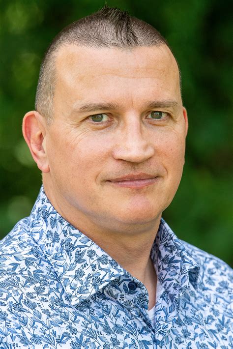 Trump tariffs causing shipping delays, surprise bills for shoppers