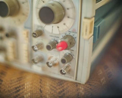 MATRIXSYNTH: Tektronix SG502 / FG502 Signal Generators