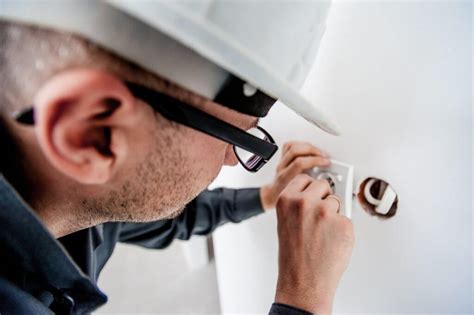 pruefung ortsveraenderlicher elektrischer betriebsmittel das muessen sie wissen