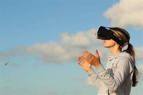 Woman Using Vr Goggles · Free Stock Photo