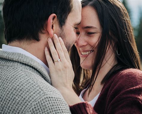 Shevlin Park Engagement Photos Bend Oregon - Meg Cole Photos