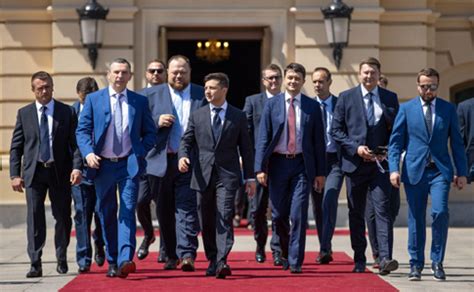 ''Слуга народа'' набирает кандидатов в депутаты | Украинская правда