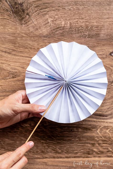 Paper Fans Diy DIY Paper Fan Birthday Garlands Easy Party Decor!