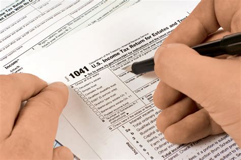 Filing Taxes for Deceased with No Estate | H&R Block