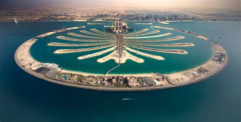 Palm Jumeirah, Dubai, United Arab Emirates - Traveldigg.com