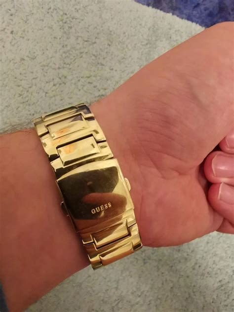 Uhr bei der Arbeit? (Schmuck)