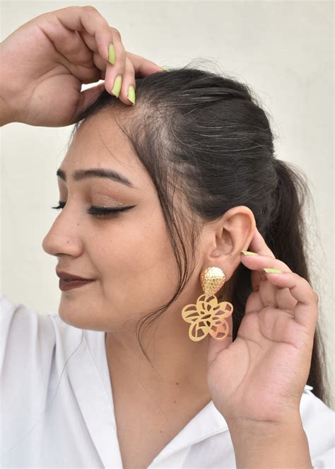 gold flower earrings 6