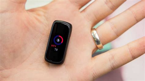 Fitbit Inspire 3 im Test: Gesundheits- und Fitness-Tracker mit kleinen ...