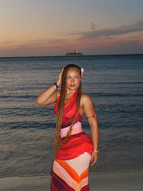 tahani ariel | foreign grounds 💕🦀🌇🌺 xo bhabies. | Instagram