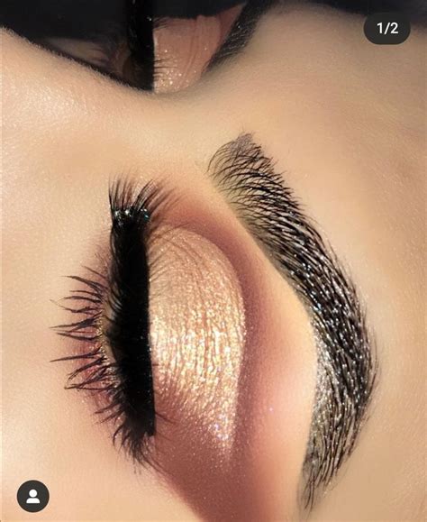 Нюдовий макіяж на випускний | Makeup inspiration, Makeup, Inspiration