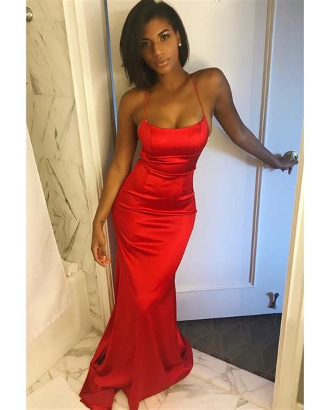 Taylor Rooks - Bleacher Report : r/hot_reporters