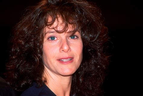 Debra Winger, Who Had Brain Hemorrhage & Was Paralyzed on One Side