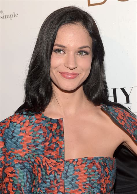 Pictures of Alexis Knapp