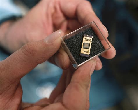 Quantum noise suppressed - a step towards quantum communications ...