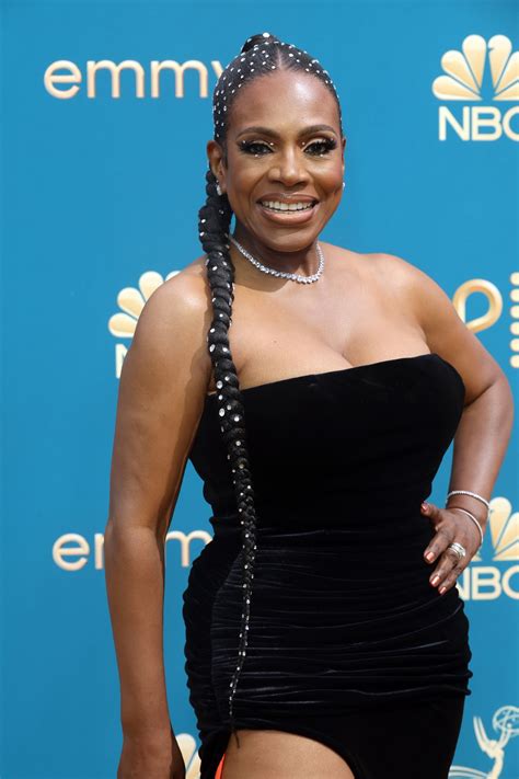 Sheryl Lee Ralph Wore a Blinged-Out Ponytail Braid on the 2022 Emmys