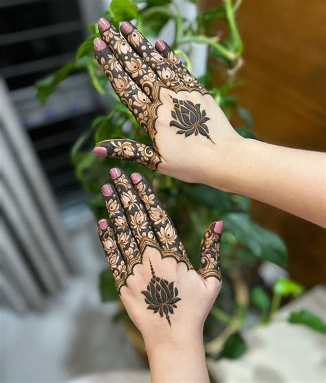lotus flower mehendi  hand mehndi designs simple mehndi designs