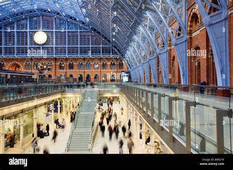 united kingdom london st pancras international train station stock