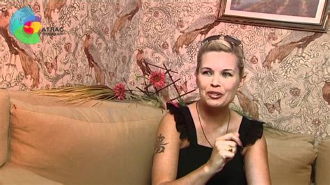 Елена Бонд - YouTube
