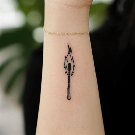 Горящая спичка, blackwork, тату на предплечье, автор alex (ID:30616)