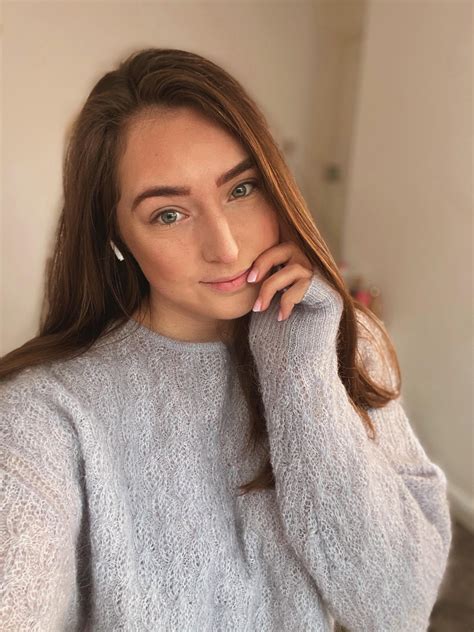 227 best u/cutepowerlegs images on Pholder | Selfie, Cute Power Legs