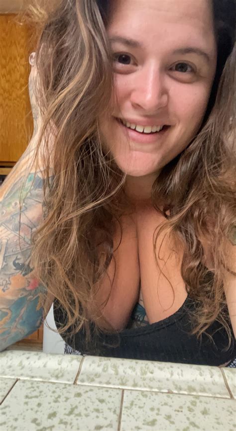 rise and shine , wake up with this sexy bbw and all of my curves
