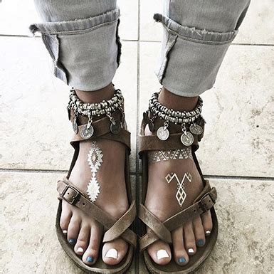 Women's East Indian Style Sandals - Brown